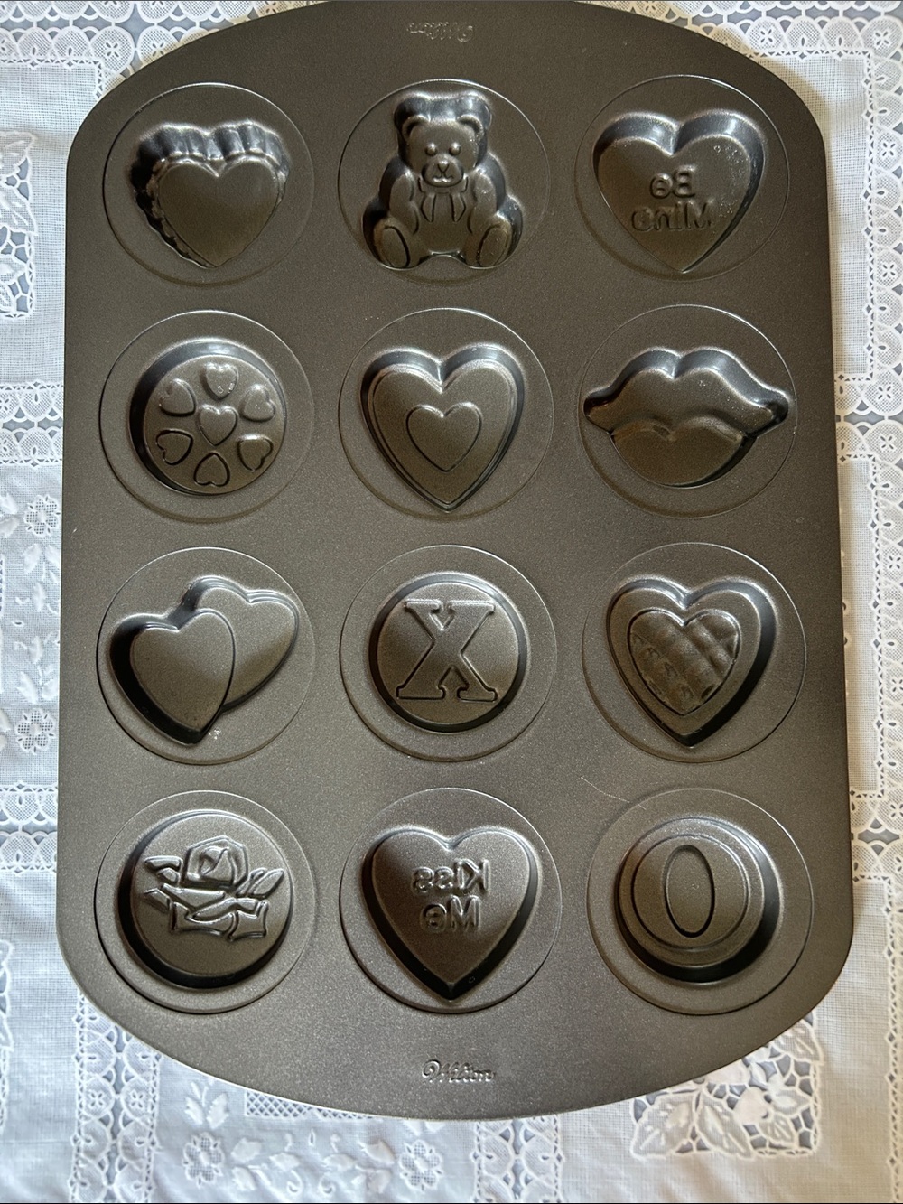 Wilton Mini Valentines Cookie Pan